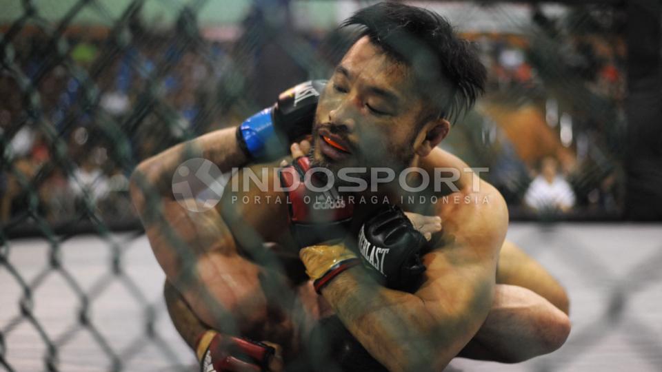Kazushi Sugiyama Pancrase Japan vs Luke Adams Juggernaut Fight Club Singapore.